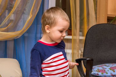 neşeli ve neşeli bir çocuk