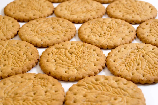 Beyaz arka plan üzerinde sindirim bisküvi