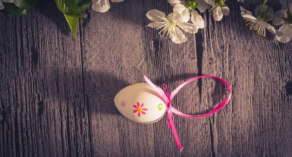 Happy Easter. Holiday background with traditional Easter eggs. T — Stock Photo, Image