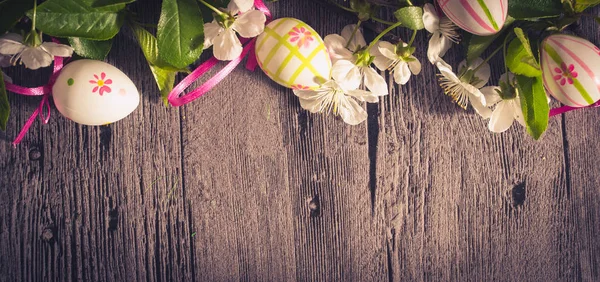 Frohe Ostern Urlaub Hintergrund Mit Traditionellen Ostereiern Ansicht Von Oben — Stockfoto