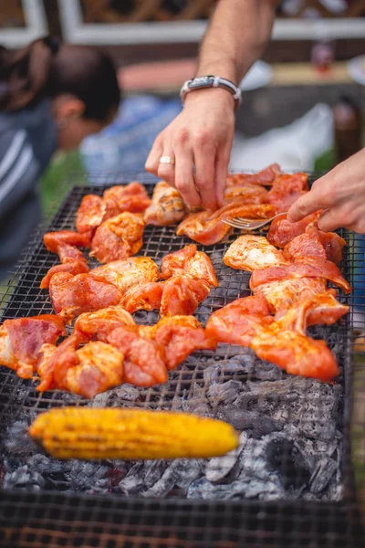 Grilled skewers of vegetables and meat on the grill, outside — Stock Photo, Image