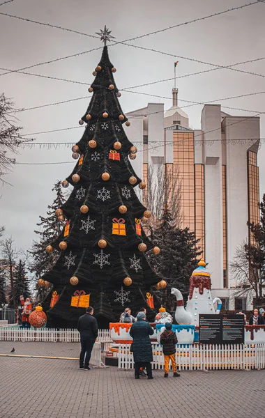 New Year decorations. Chisinau city, Moldova, 2020 — Stock Photo, Image