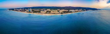 Bulgaristan 'daki Golden Sands plajının panoramik manzarası. 2019