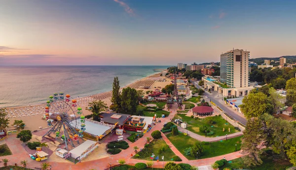 Bulgaristan 'daki Golden Sands plajının panoramik manzarası. 2019