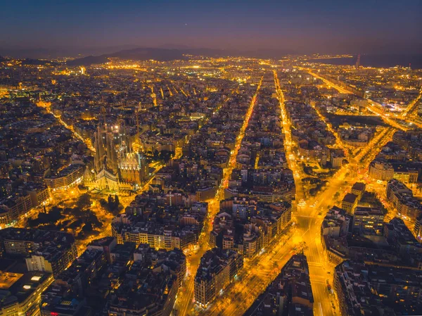 Панорама Барселони у нічний час, Іспанія, 2019 — стокове фото