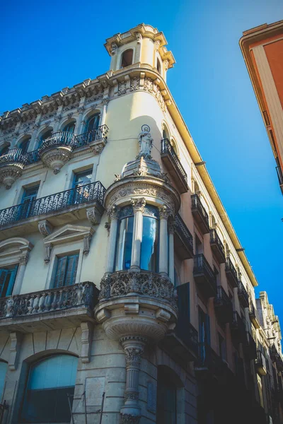 Tradiční architektura v Barceloně, Španělsko 2019 — Stock fotografie