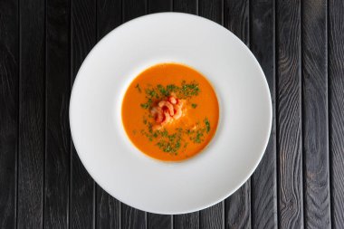 Tabak karides çorbası Üstten Görünüm