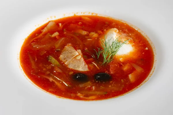 Hagyományos orosz solyanka leves, Vértes megtekintése — Stock Fotó