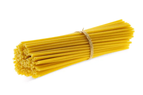 Bundel bucatini of perciatelli - dikke spaghetti-achtige pasta met een gat door het centrum geïsoleerd op wit — Stockfoto