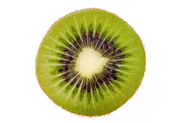 Kiwi proaspăt izolat pe fundal alb — Fotografie, imagine de stoc