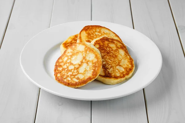 Plate with traditional belarussian pancakes — Stock Photo, Image