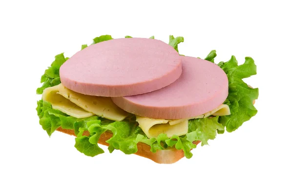 Sandwich Mit Salat Tomate Und Wurst Isoliert Auf Weiß — Stockfoto