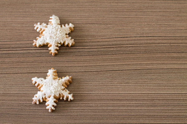 Lebkuchen-Schneeflocke. Kopierraum. — Stockfoto