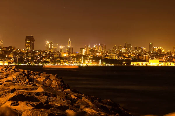 Панорама двух берегов Босфорского пролива. Стамбульский бри — стоковое фото