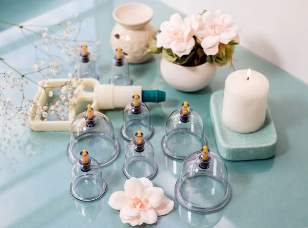 Süpürge terapisi. Bardak masajı. Hijam