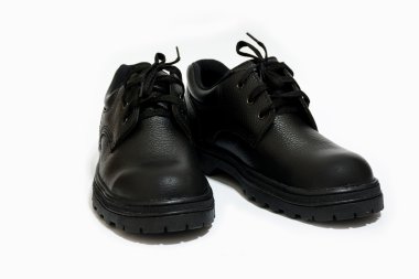 Emanet ayakkabı beyaz arka plan üzerinde siyah