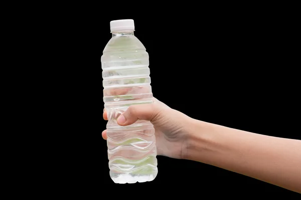 Mano de mujer sana Sosteniendo botella de agua dulce — Foto de Stock