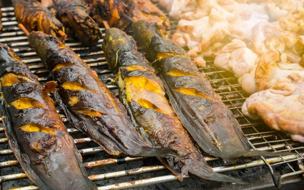 Street Food Thaïlande Les Ventes Poisson Chat Rôti Porc Barbecue — Photo