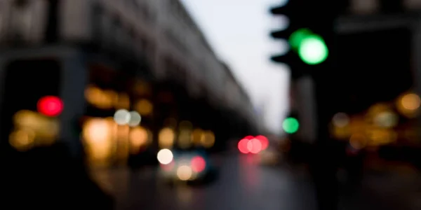 Manchas de desenfoque de tráfico de luz en la ciudad —  Fotos de Stock