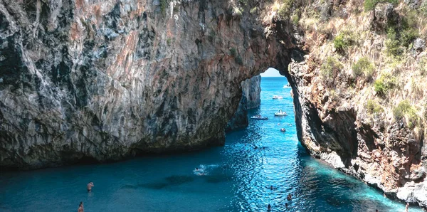 Arcomagno playa en italia — Foto de Stock