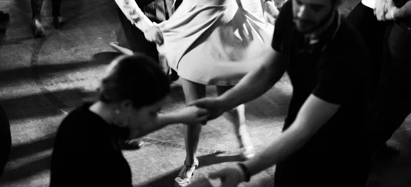 Swing dancers in black and white and vintage style — Stock Photo, Image