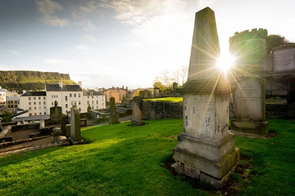 A view inside the historic Old Calton Burial Ground Cemetery in edinburgh — Stock Photo, Image