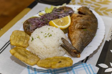Típica comida ecuatoriana
