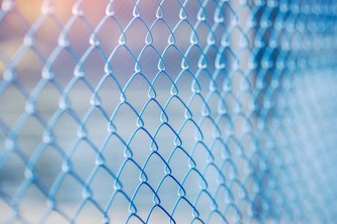 Mavi örgü çelik kafes