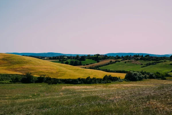 Vista Los Coloridos Campos Toscana Colinas Luz Dorada Mañana Paisaje — Foto de Stock