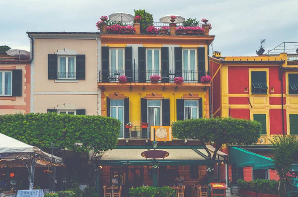 Widok Stare Przytulne Kolorowe Domy Portofino Włochy Architektura Punkt Orientacyjny — Zdjęcie stockowe