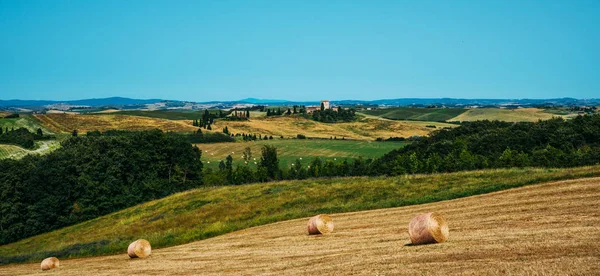 Prachtig Landschap Toscane Italië Zonnige Velden Landbouwgrond Met Tarwevelden — Stockfoto
