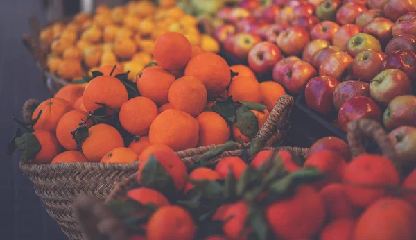 Vers Biologisch Voedsel Lokale Boerenmarkt Landbouwmarkten Zijn Een Traditionele Manier — Stockfoto