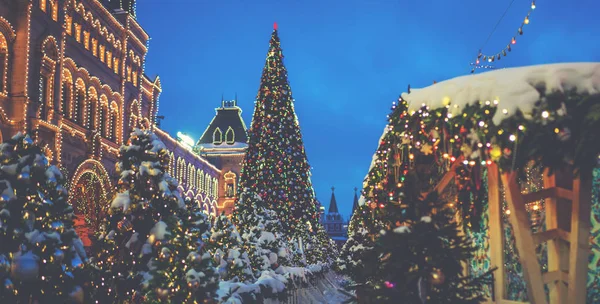 Karácsonyi Megvilágítás Belvárosban Homályos Háttér Városi Utca Karácsonyi Megvilágítás Üdülési — Stock Fotó