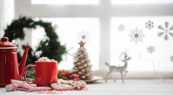 Jul Eller Nyårskomposition Med Kakao Marshmallows Pepparkakor Och Juldekorationer Kopiera — Stockfoto