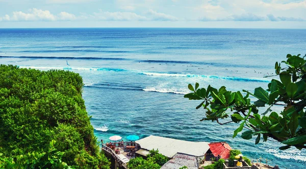 Manzaralı Deniz Manzarası Endonezya Bali Deki Tropik Plajda Yüksek Uçurum — Stok fotoğraf