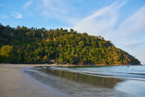 Belle Plage Vue Naturelle Sur Une Belle Plage Tropicale Avec — Photo