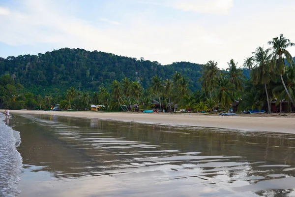 Schöner Strand Natürlicher Blick Auf Einen Schönen Tropischen Strand Mit — Stockfoto