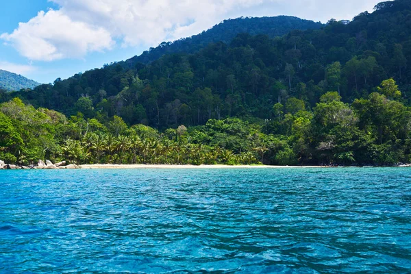 马来西亚美丽的自然景观 看哪探索热带蒂奥曼岛 旅行的概念和想法 美丽的绿松石海 — 图库照片