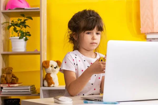 Děti Učí Anglicky Online Doma Domácí Výuka Distanční Vzdělávání Pro — Stock fotografie