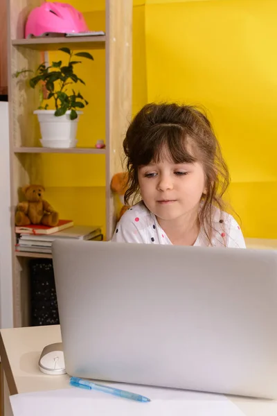 Kinder Lernen Englisch Online Hause Hausaufgabenbetreuung Und Fernunterricht Für Kinder — Stockfoto