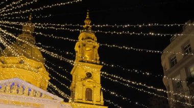 Noel ağacı ışıkları, gece, Budapeşte