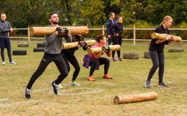 Bir günlük ile atlama zaman adam.