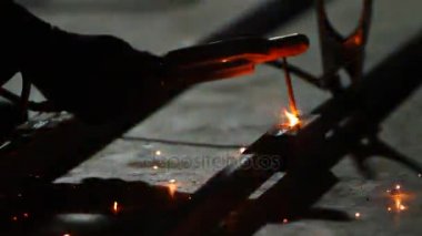 Elektrikli kaynak metal için.