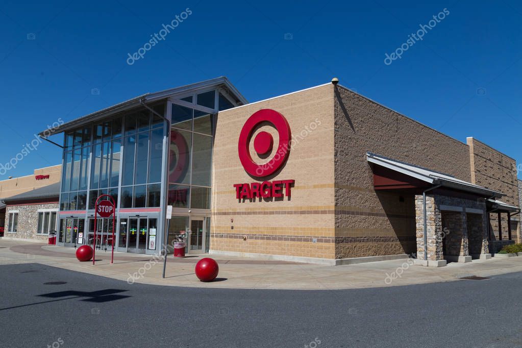 Target general merchandise store in Lancaster PA Stock Editorial Photo © 130140316