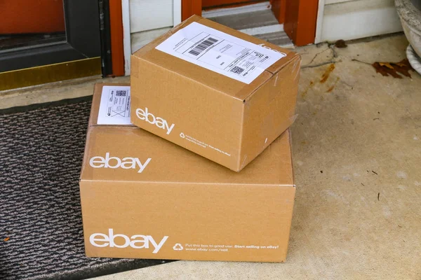 EBay Boxes Delivered at Front Door — Stock Photo, Image