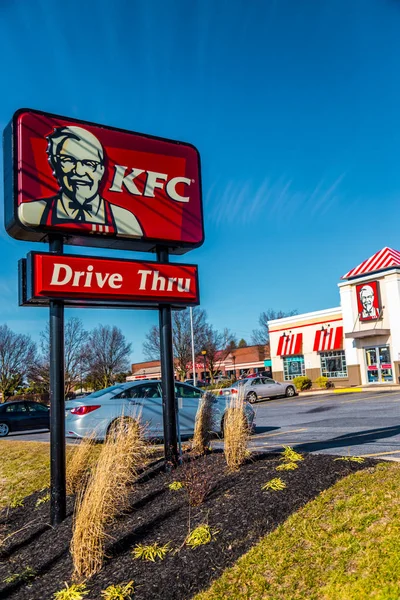 KFC Restaurant Oitside Sign — Stock Photo, Image