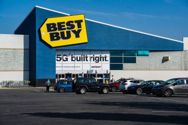 Best Buy Mağaza Girişi
