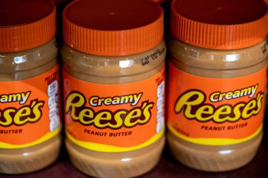 Reese’s Peanut Creamy Peanut Butter clipart