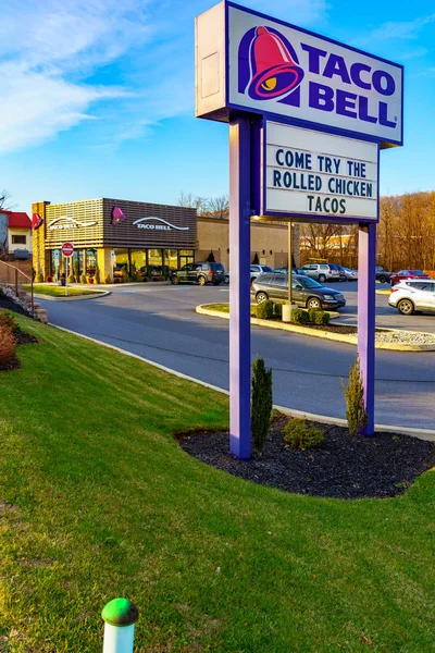 Taco Bell Sign — Stock Photo, Image