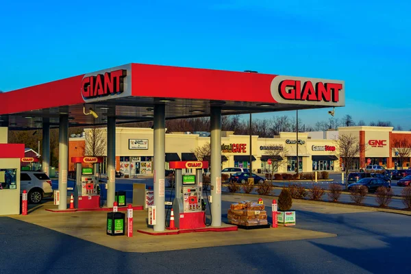Pompe giganti del gas alimentare — Foto Stock